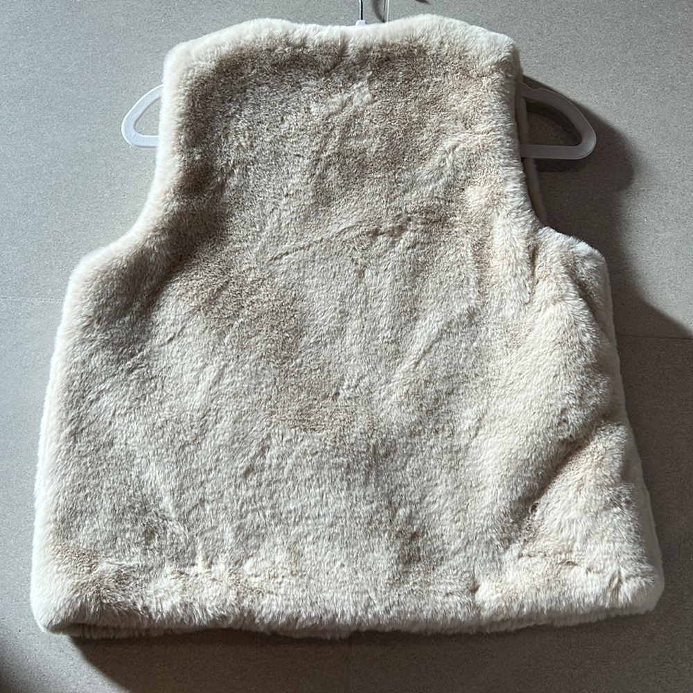 Zara Kids Faux Fur Vest! - Picture 5 of 7